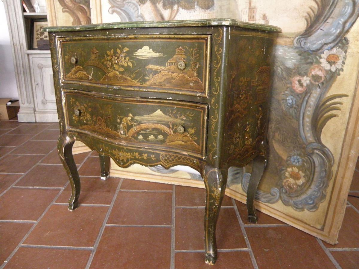 Commode