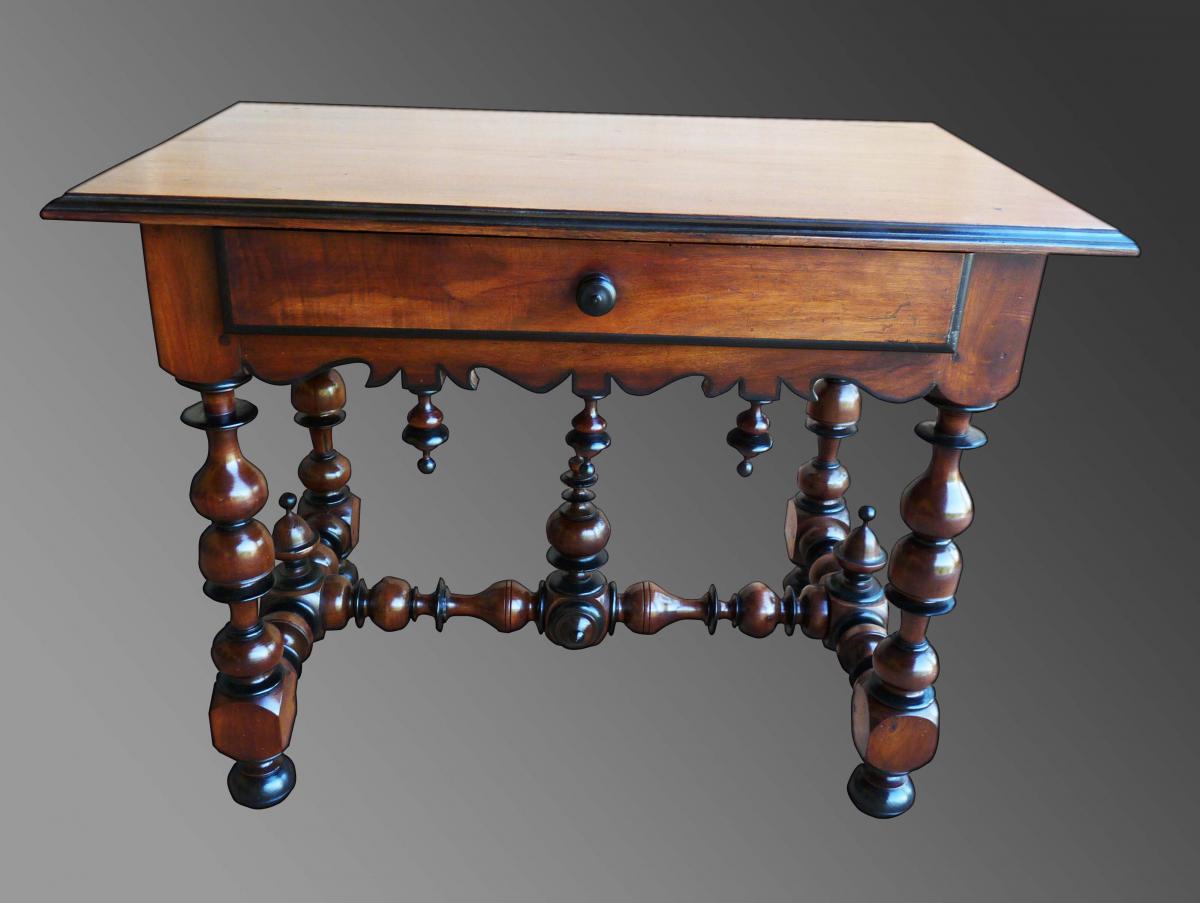 Table Louis XIII