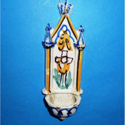 Faience Bénitier chapelle en faience du sud.7.