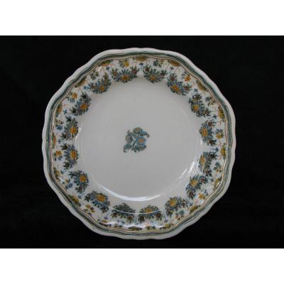 In De Moustiers Faience Plate-eighteenth-century