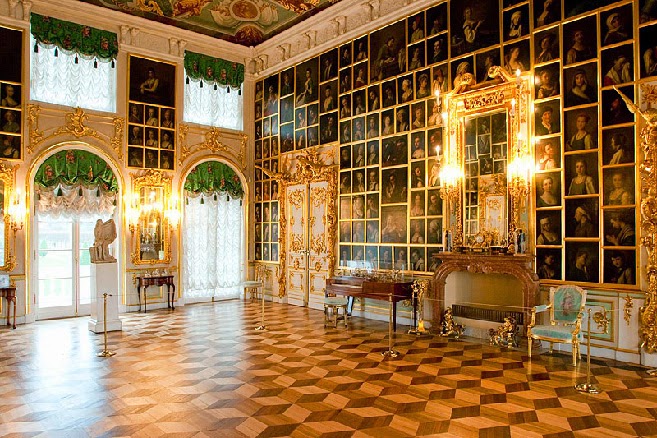 Salle des portraits » du Palais de Peterhof