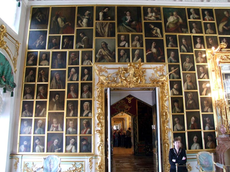 Salle des portraits du Palais de Peterhof