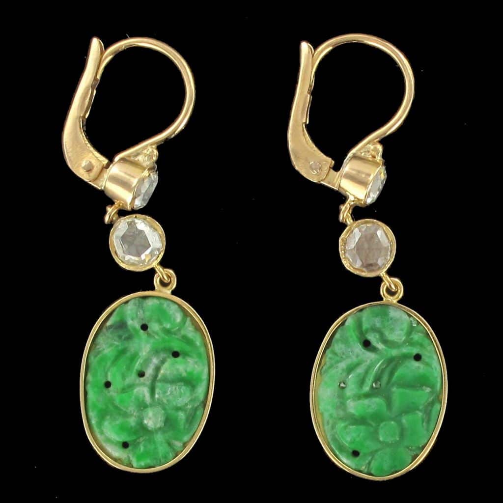 Boucles d'oreilles jade et diamants or Jaune. (c) BAUME, proantic