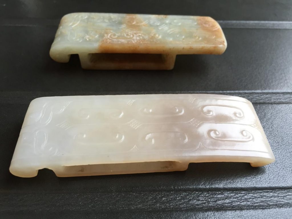 Chine époque Ming Et Qing. Garnitures De Fourreau d'épée en jade (c) Jean-Pierre RALLION, proantic.