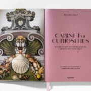 Massimo Listri. Cabinet of Curiosities. Das Buch der Wunderkammern. Cabinet des merveilles.