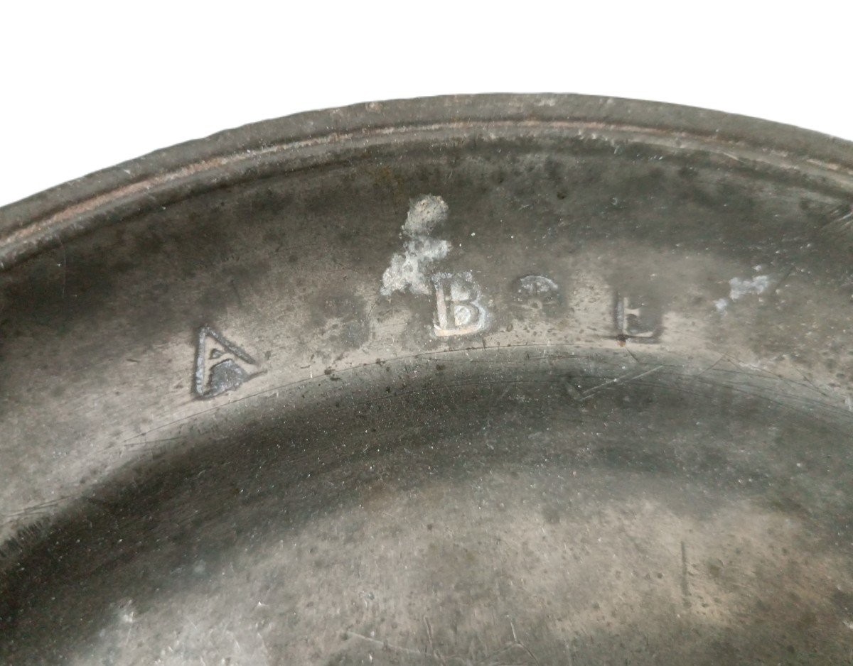 Pewter Plate And Pitcher From Amiens-photo-4