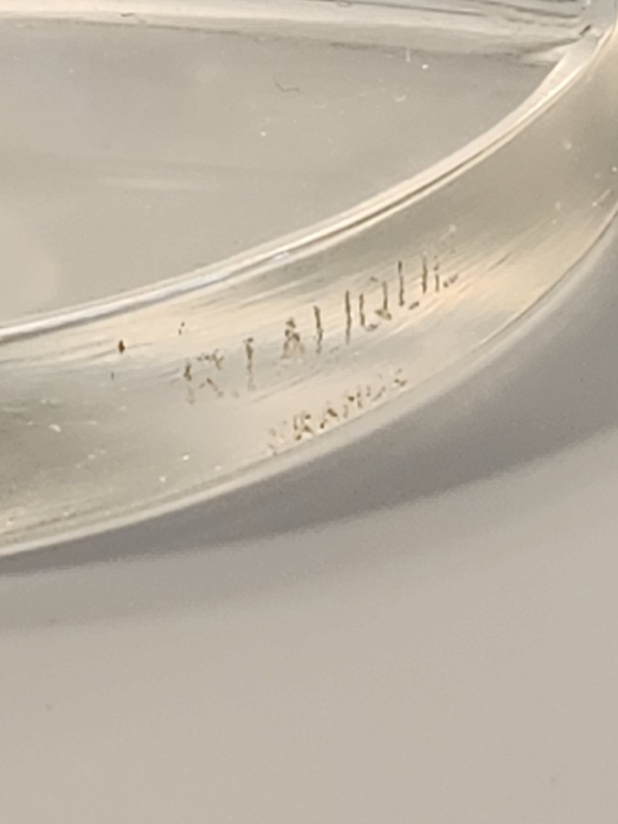 Rare Pendule René Lalique Art Déco En Verre Préssé Moulé Modèle "rossignols" Mvt Oméga 8 Jours-photo-2