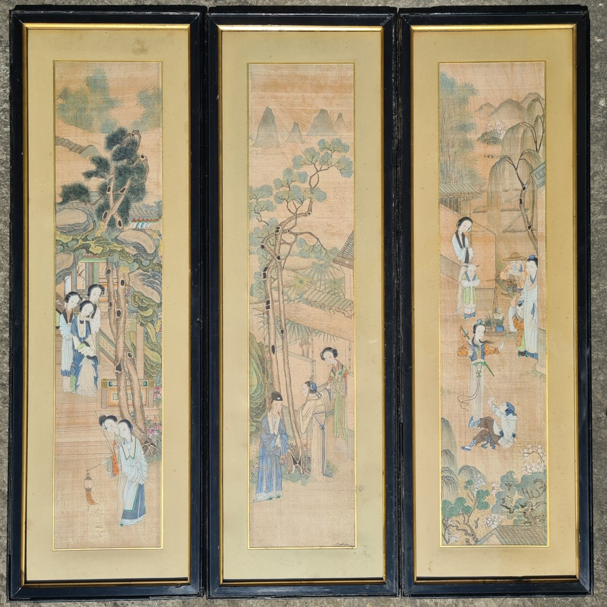 Triptyque peint sur soie chinois