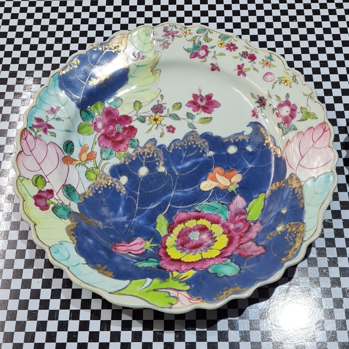 Rare Pair Of Plates With Tobacco Leaf Decor. Qianlong Famille Rose White Blue Qing Dynasty  China Chinese-photo-4