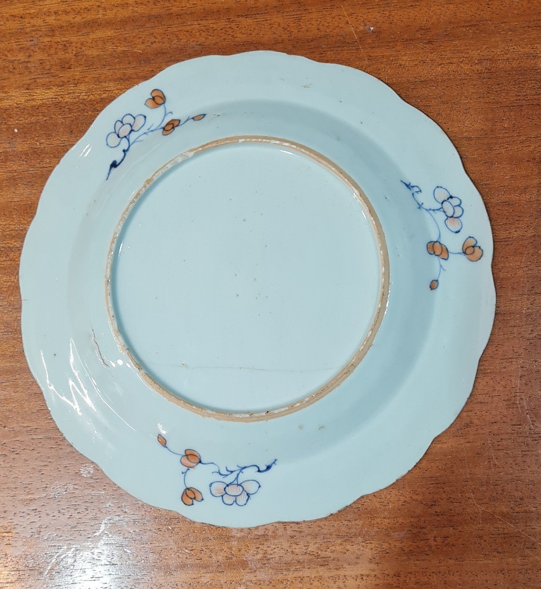 Porcelaine Chine Rare Assiette à Décor Feuille De Tabac. Qianlong Famille Rose Blanc Bleu dynastie qing chine chinoise chinois compagnie-photo-1