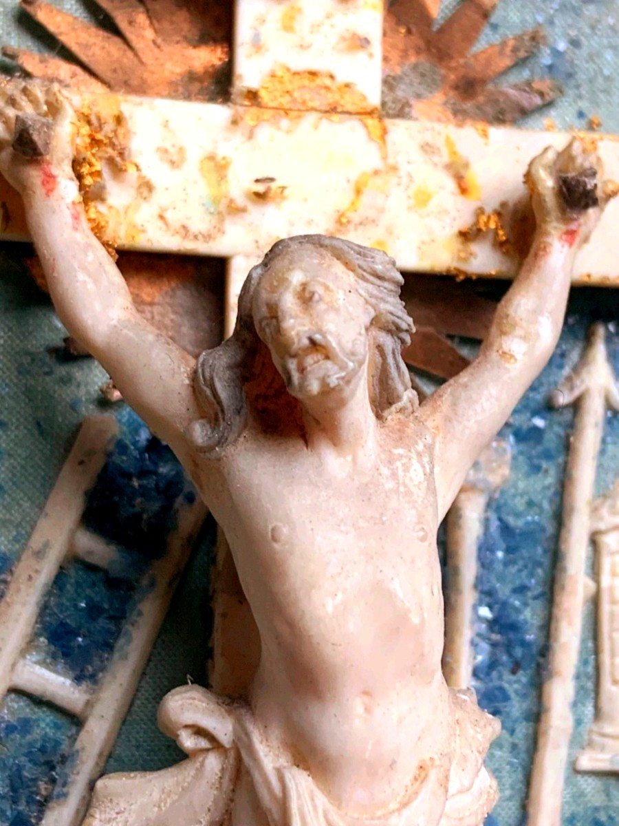 Retable de devotion  Reliquaire Paperolle circa XVIIIe siecle porcelaine-photo-2