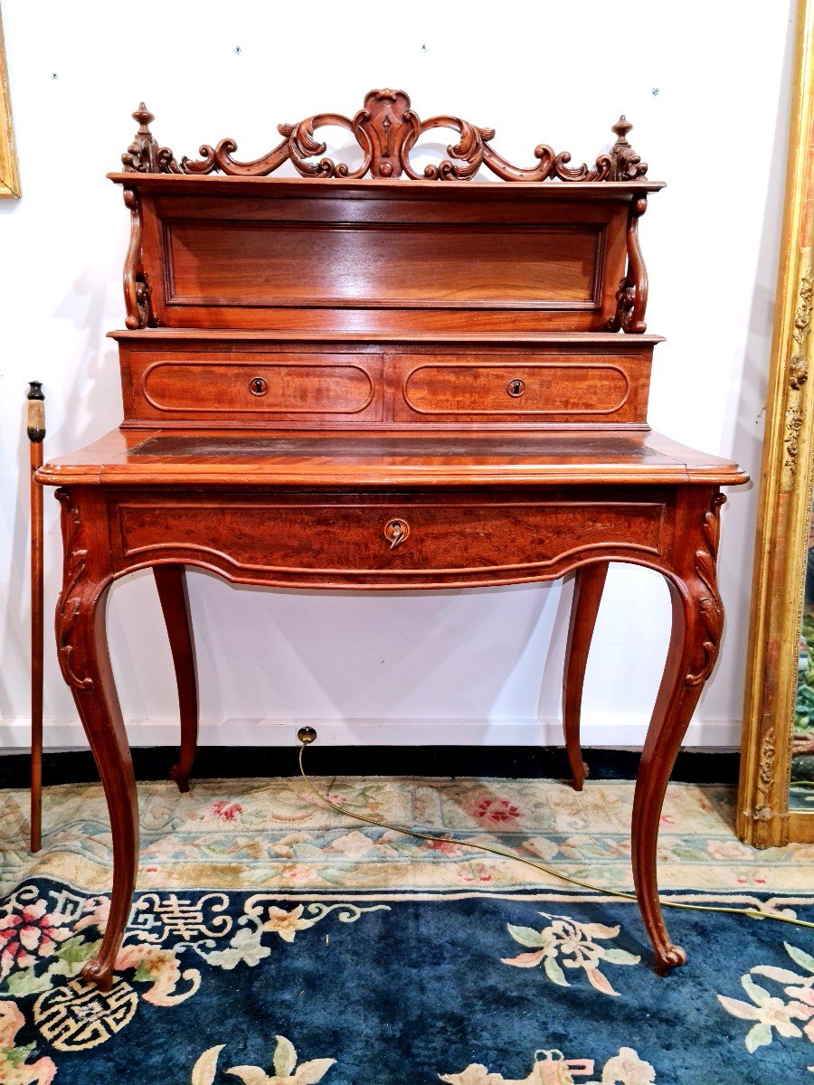 Epoque Restauration Louis XVIII Charles X 1815 1830 Bureau à Gradin bureau De Dame Acajou console de presentation bois indigene debut xix XIX e bureau console xix buffet armoire 