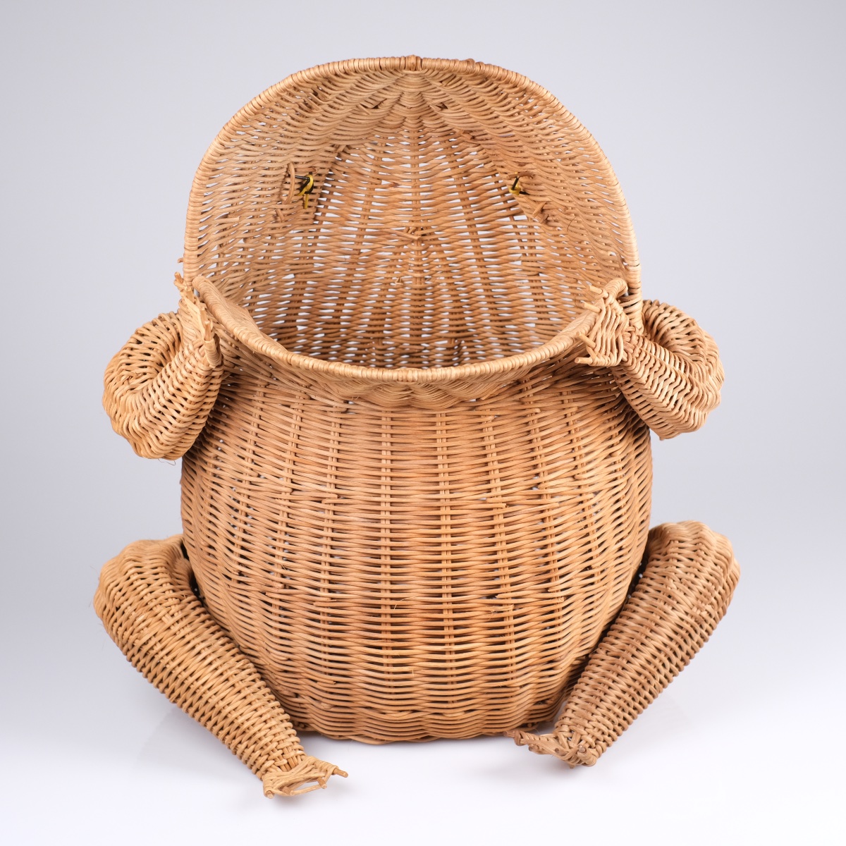 Olivier Cajan (xxth) Gettacarte (c.1960). Grenouille Frog Wicker Magazine Rack.-photo-2