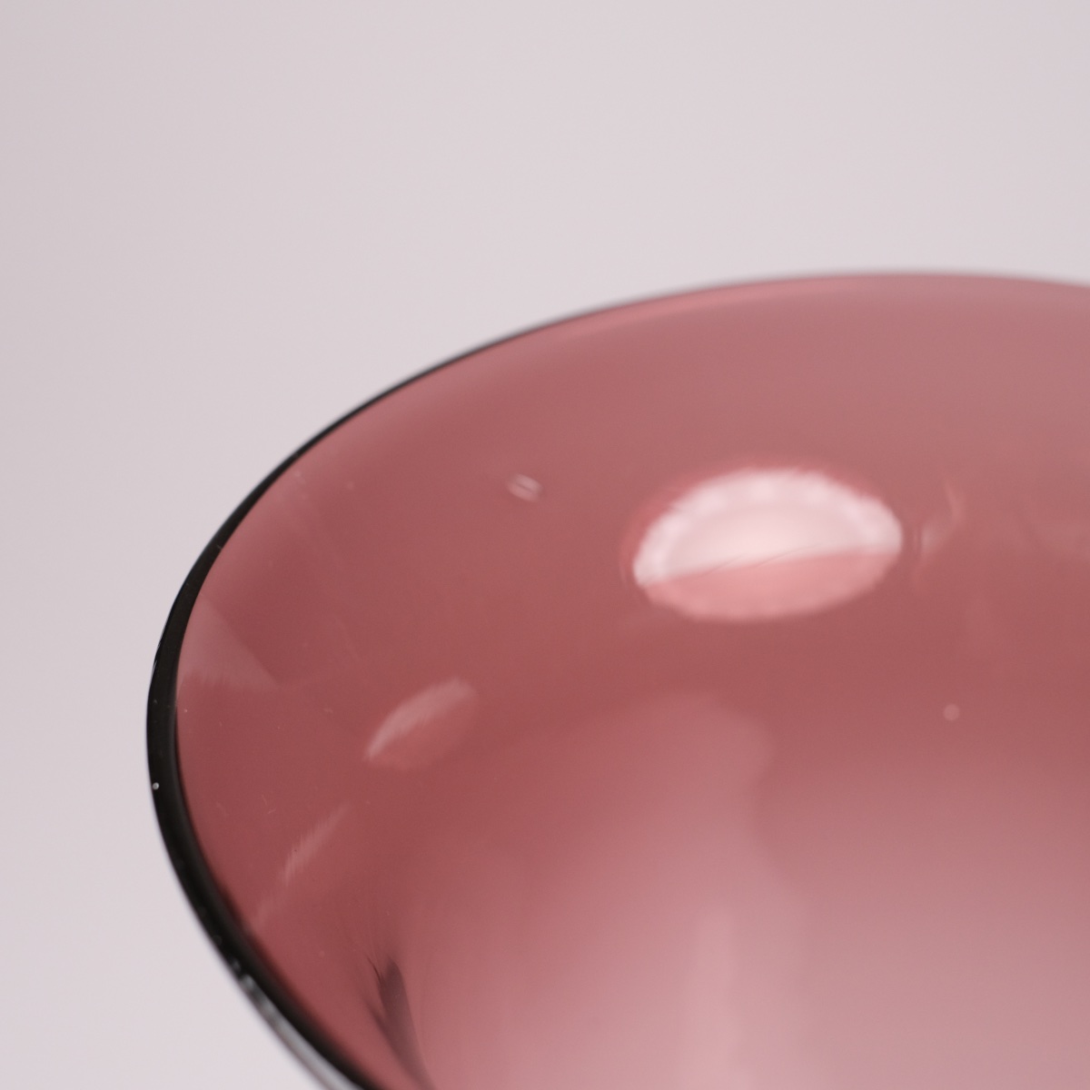 Large Plum-colored Blown Glass Vase — Base Attached Using A Hot Pincers Technique — 1950s Design-photo-4