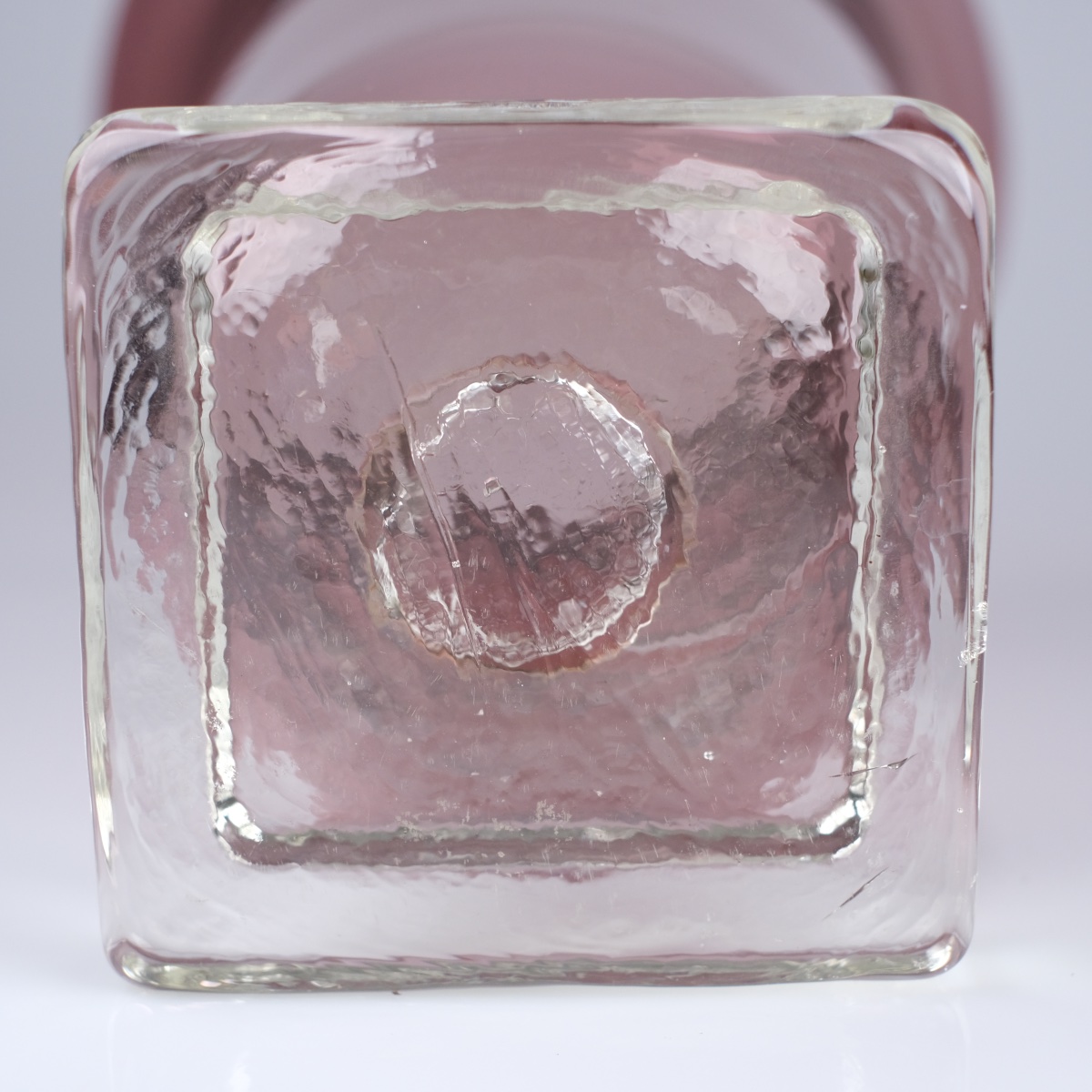 Large Plum-colored Blown Glass Vase — Base Attached Using A Hot Pincers Technique — 1950s Design-photo-2