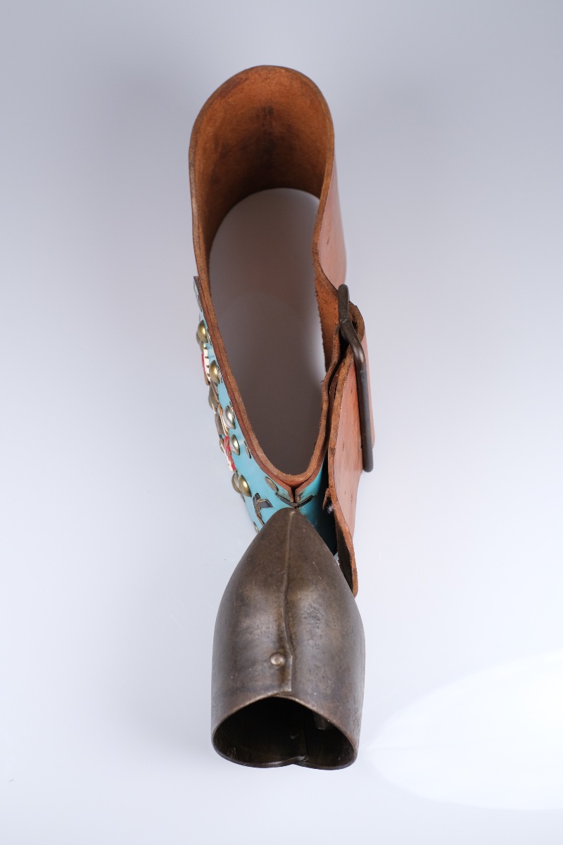 Antique Chamonix Devouassoud Cow Bell No. 6 — Multicolored Braided Leather Necklace-photo-3