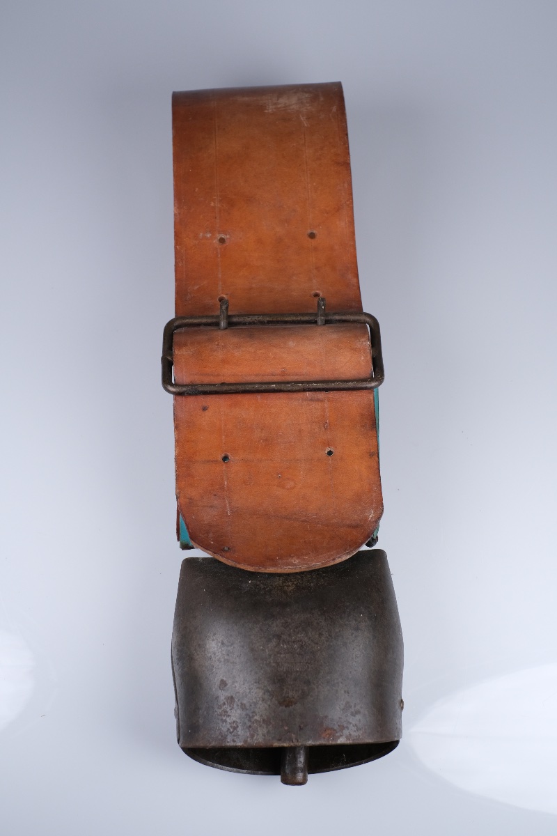 Antique Chamonix Devouassoud Cow Bell No. 6 — Multicolored Braided Leather Necklace-photo-5