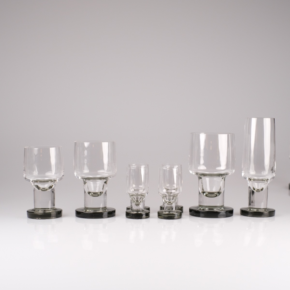 Design 60-70 service en cristal: 4 +4 verres à Vins (R&B) -4 verres à eau- 4 flûtes- 4 Shooters-photo-2