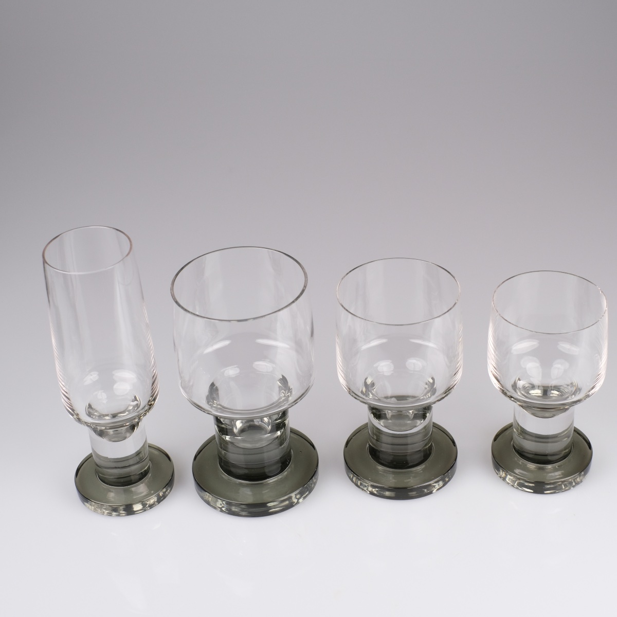 Design 60-70 service en cristal: 4 +4 verres à Vins (R&B) -4 verres à eau- 4 flûtes- 4 Shooters-photo-8