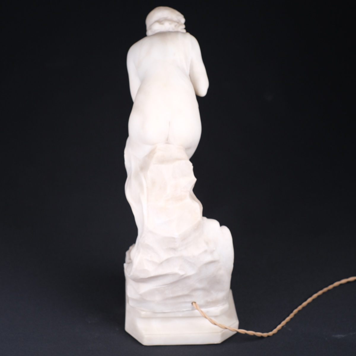Naïade, sculpture et veilleuse, lampe Art Déco en albâtre, G. Masi (XIX-XXème,Italie).-photo-3
