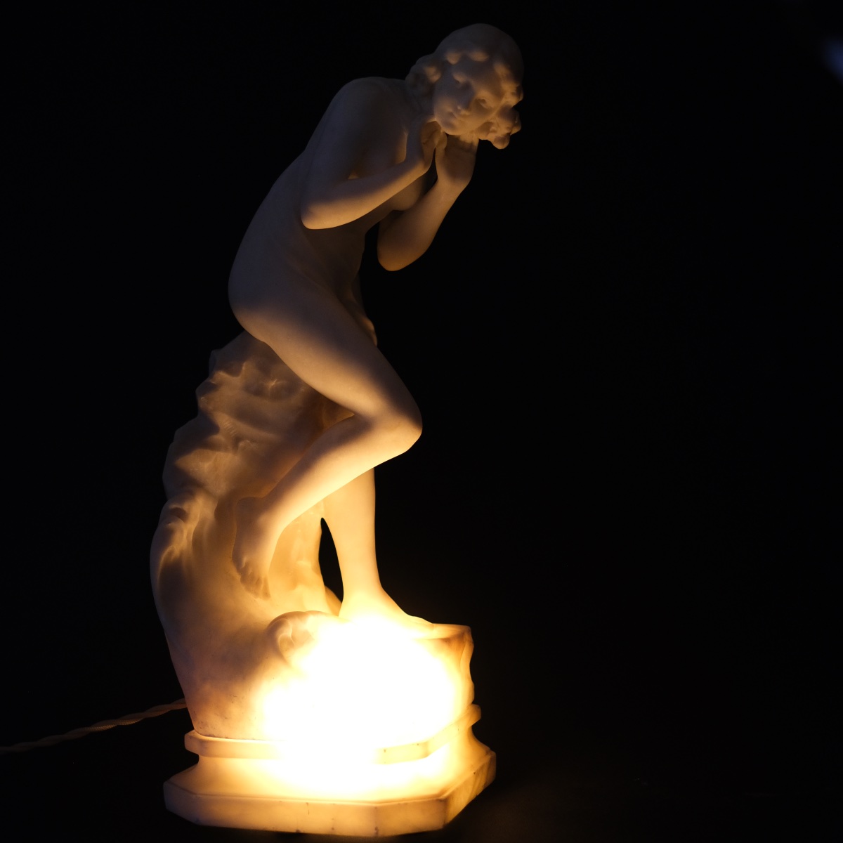 Naïade, sculpture et veilleuse, lampe Art Déco en albâtre, G. Masi (XIX-XXème,Italie).-photo-4
