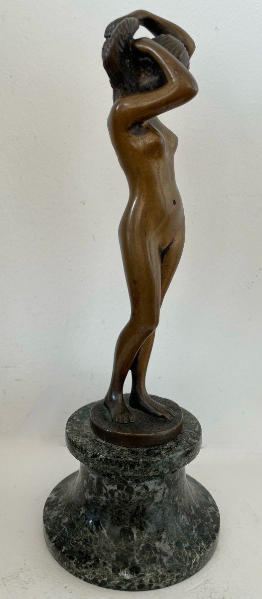 Petit Bronze Représentant Un Nu Féminin -photo-3