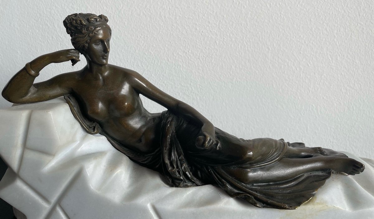 Woman In The Antique, Bronze Subject-photo-2