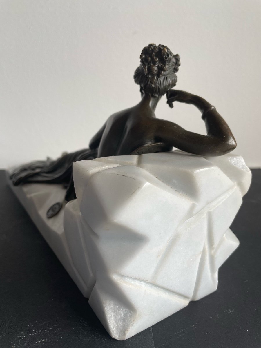 Woman In The Antique, Bronze Subject-photo-8