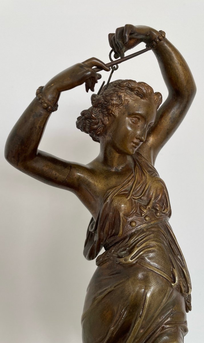 La Musicienne , Sculpture En Bronze Signée Machault-photo-1