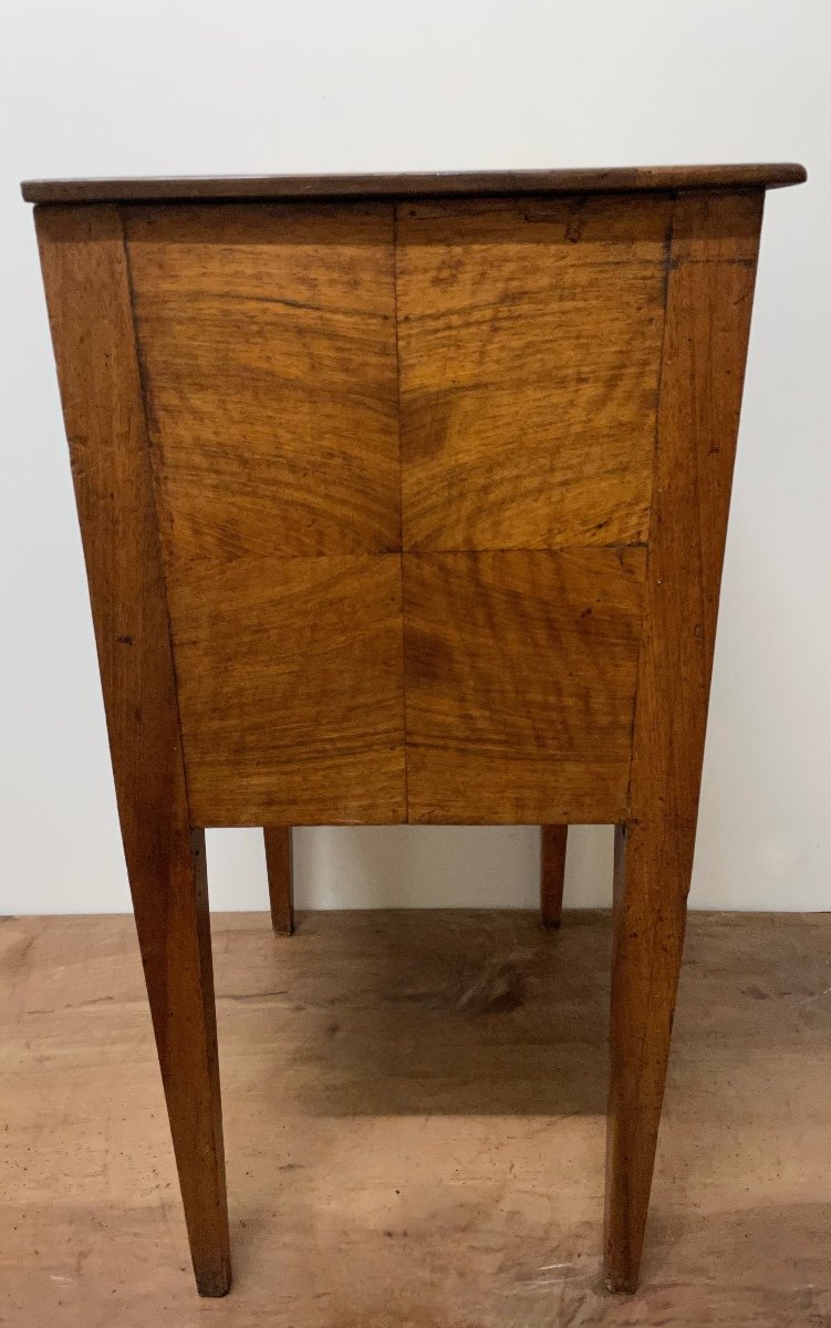 Chiffonniere Table In Walnut-photo-5