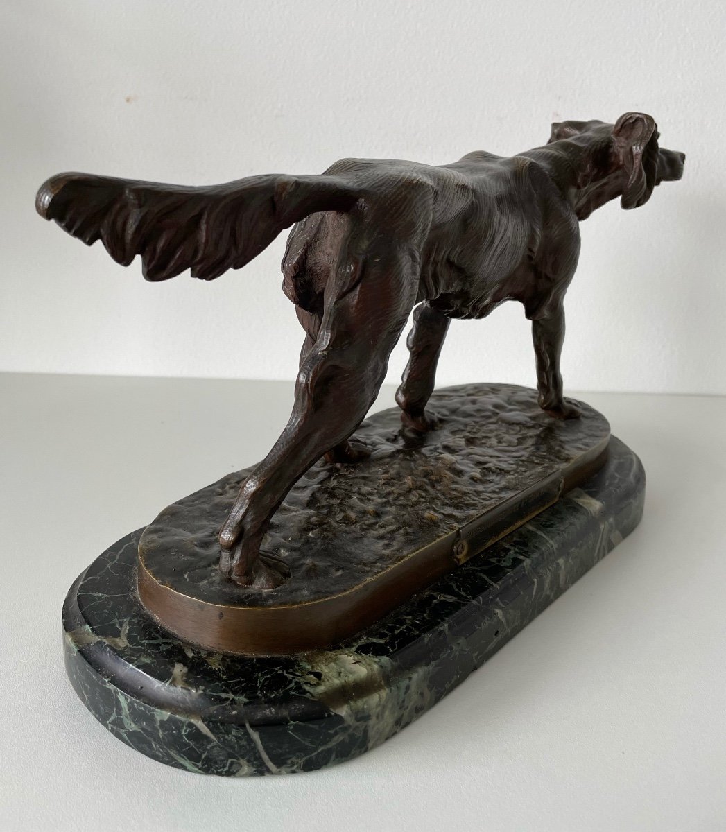 Sculpture En Bronze Représentant Un Chien De Chasse -photo-4