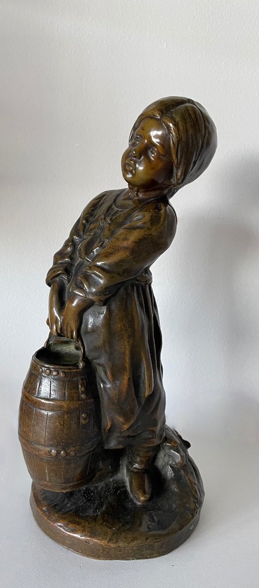 The Little Water Carrier , Bronze-photo-3