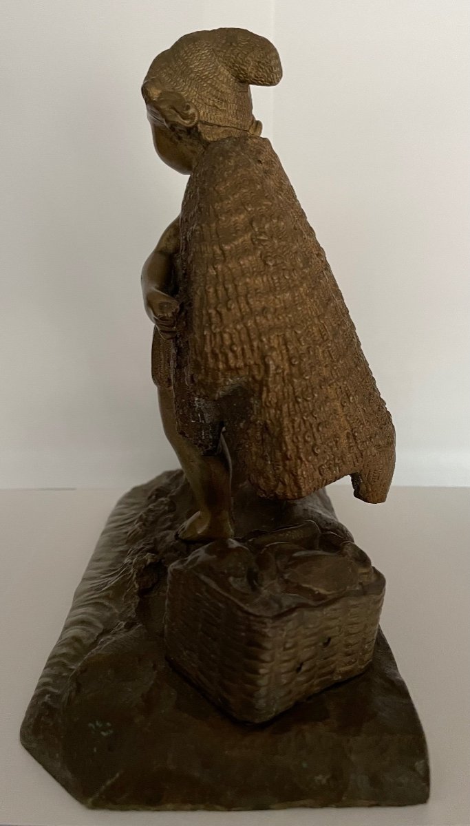 The Return From Fishing, Small Bronze Subject-photo-4