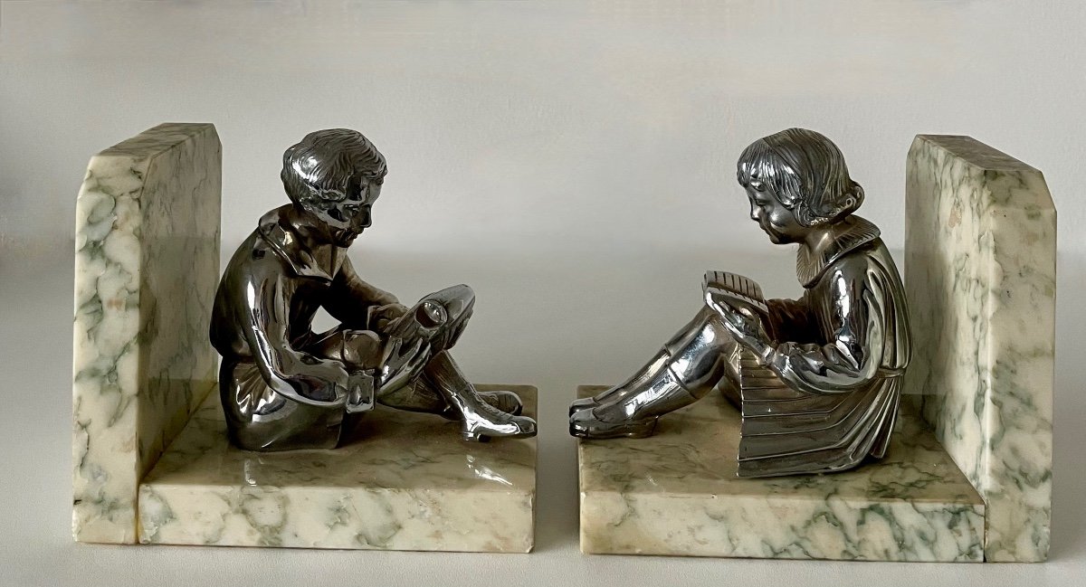 Pair Of Bookends Representing Children-photo-3