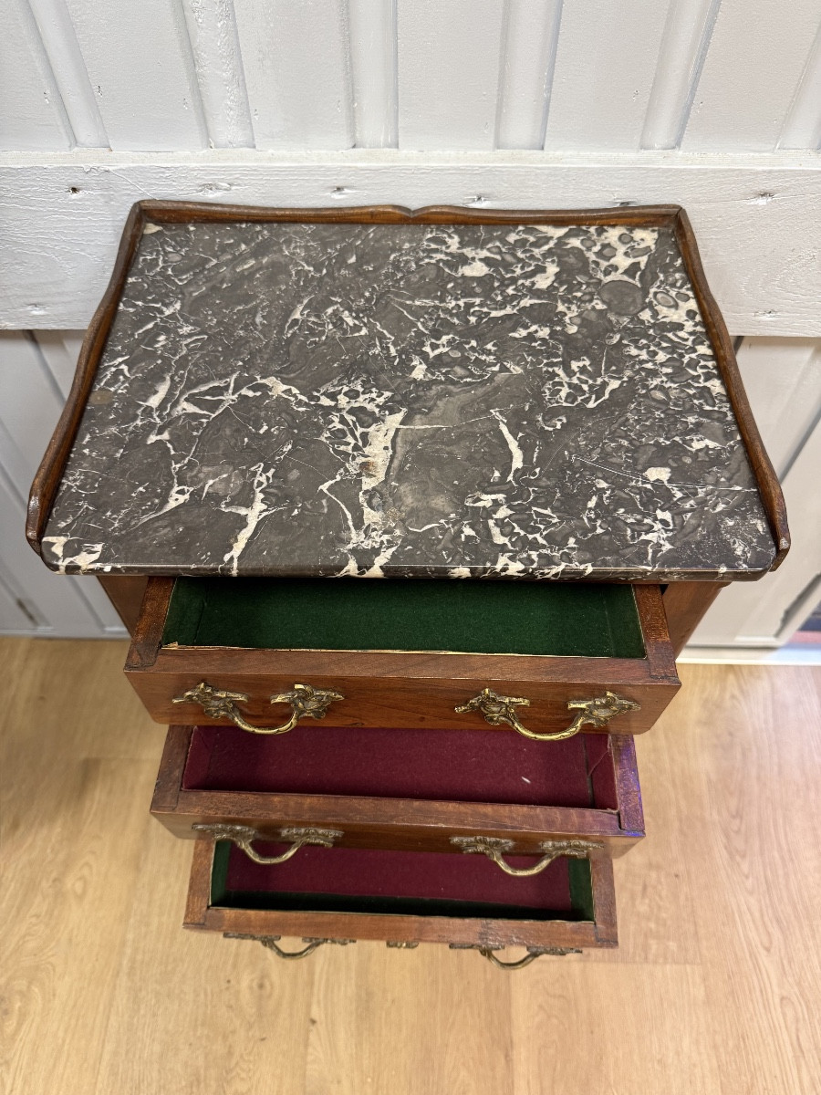 Petite commode d entre deux  en noyer-photo-4
