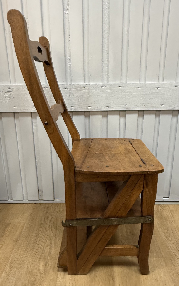 Chaise escabeau en noyer-photo-4