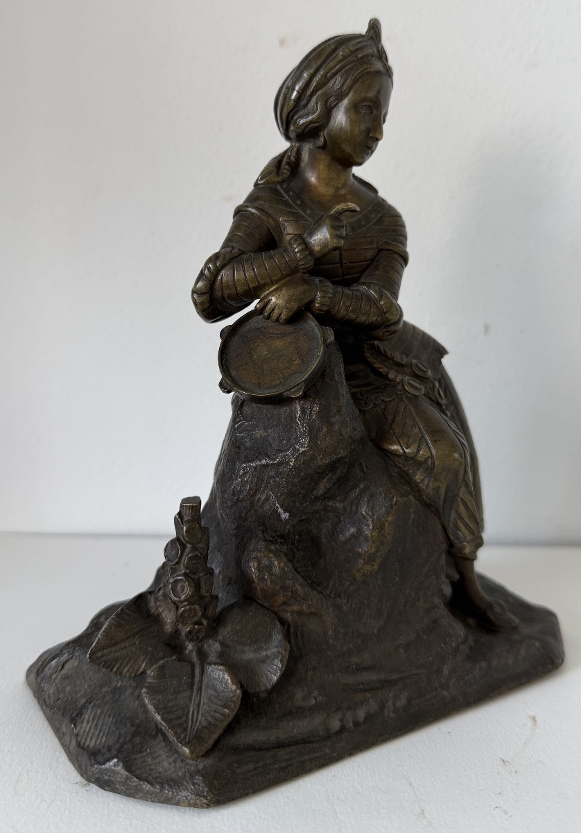 Jeune fille au tambourin , sujet en bronze-photo-6