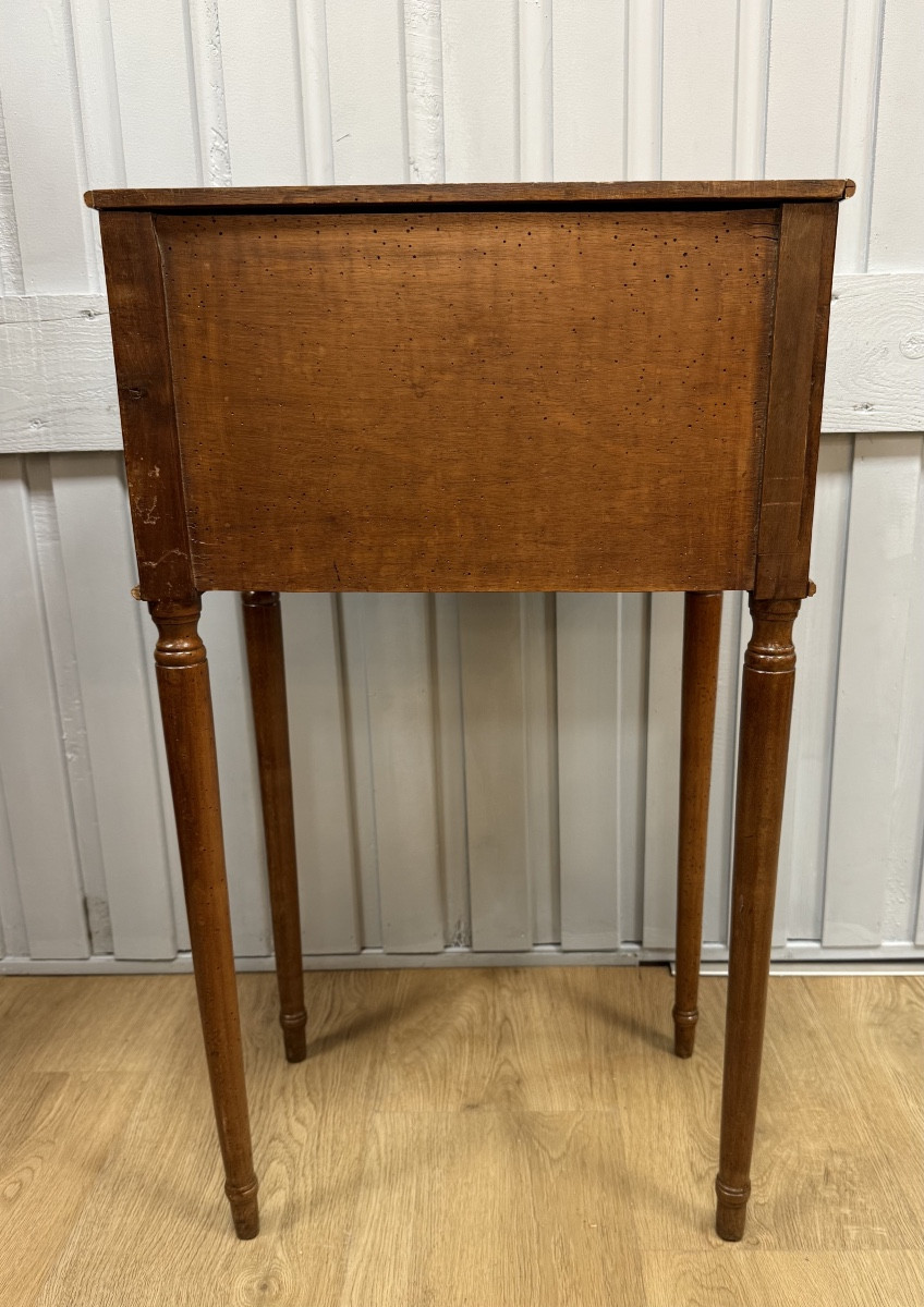 Petite table d appoint en noyer-photo-2
