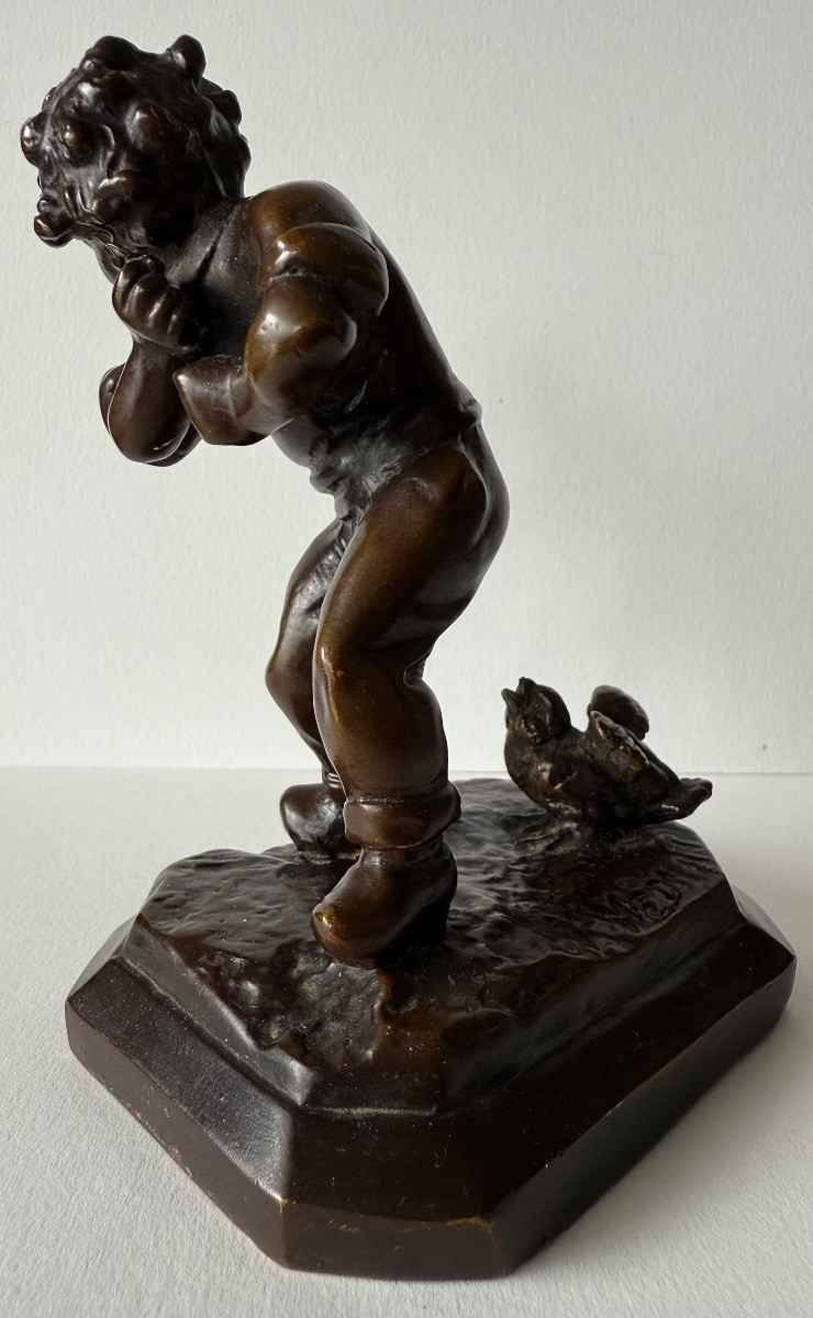 Bronze Subject, The Child And The Chick -photo-3