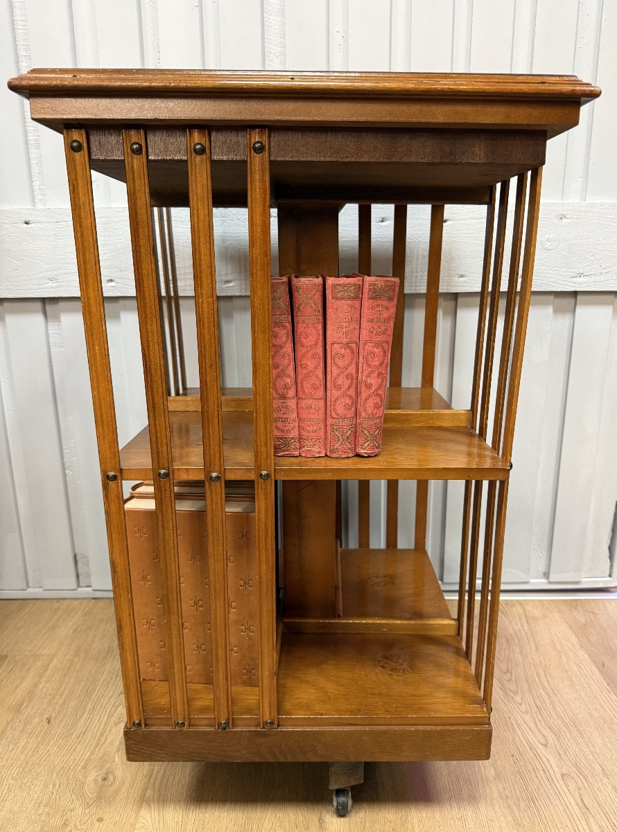 Bibliothèque tournante-photo-2