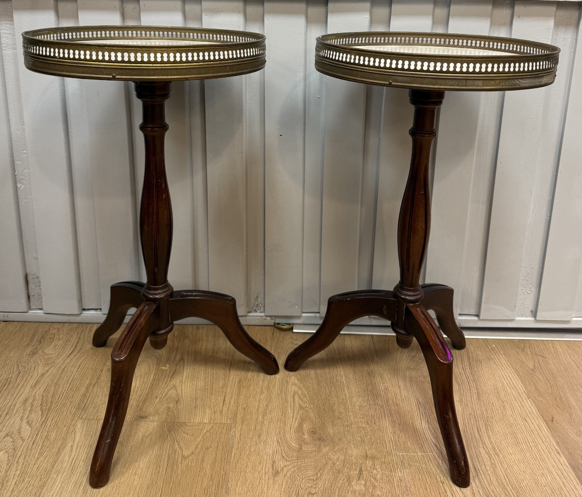 Pair Of Mahogany Side Tables -photo-2