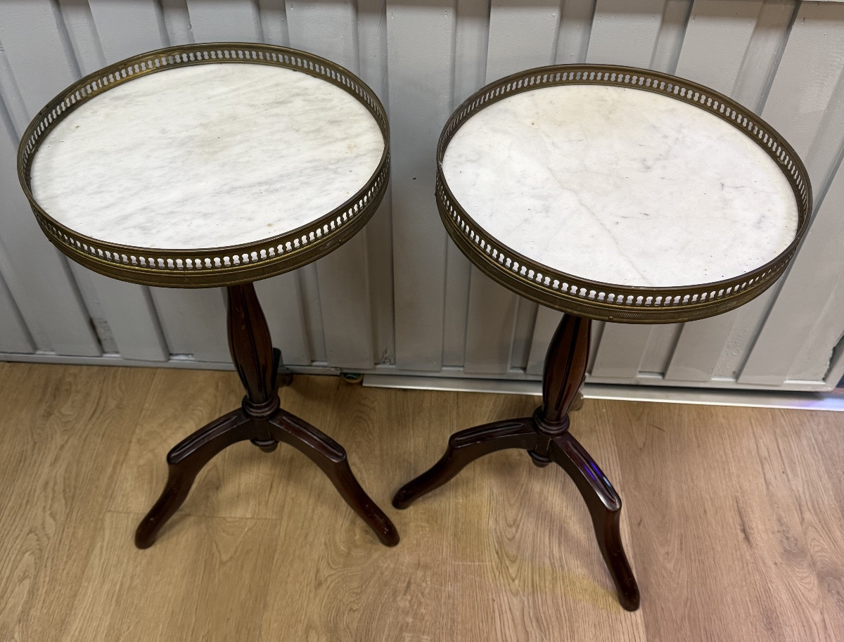Pair Of Mahogany Side Tables -photo-4