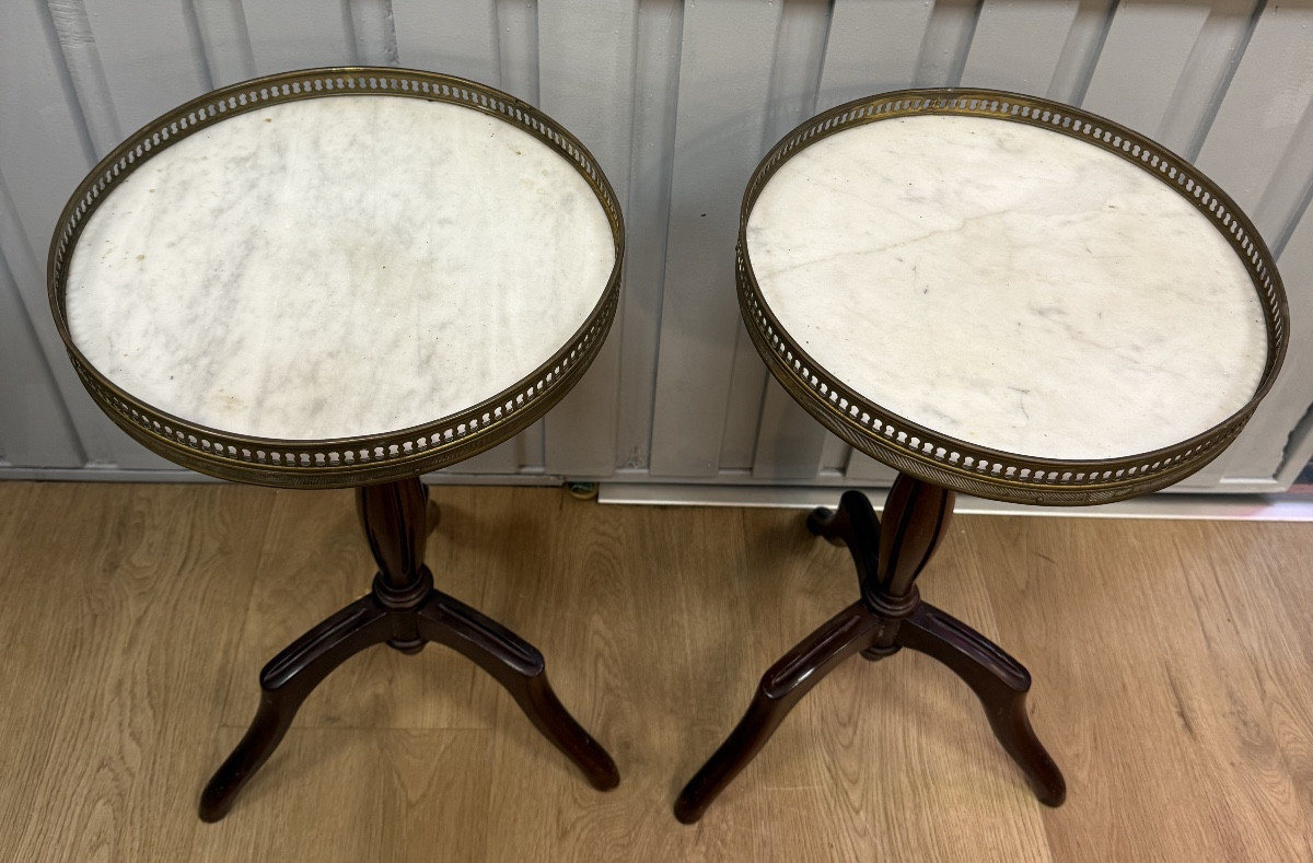Pair Of Mahogany Side Tables -photo-6