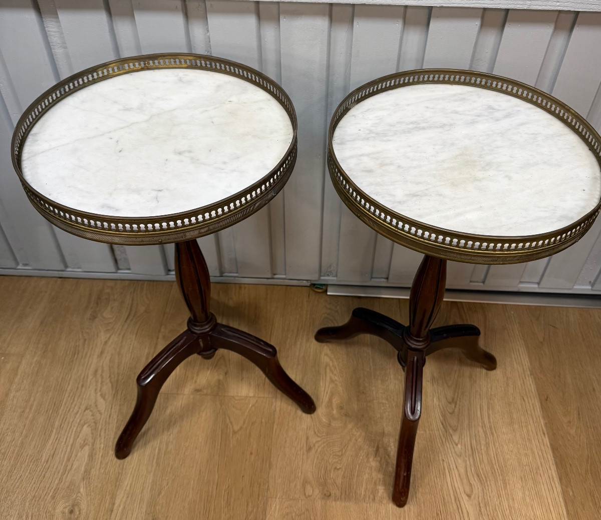 Pair Of Mahogany Side Tables -photo-8