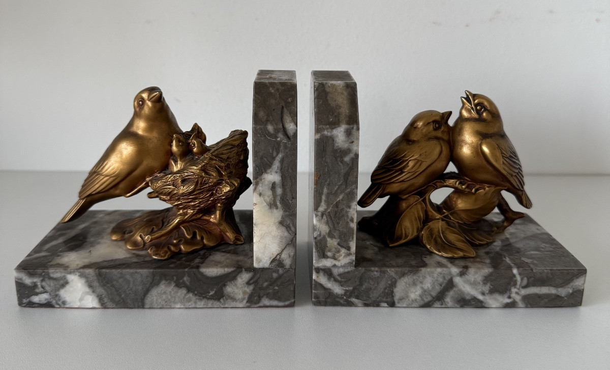 Pair Of Bookends Depicting Goldfinches 