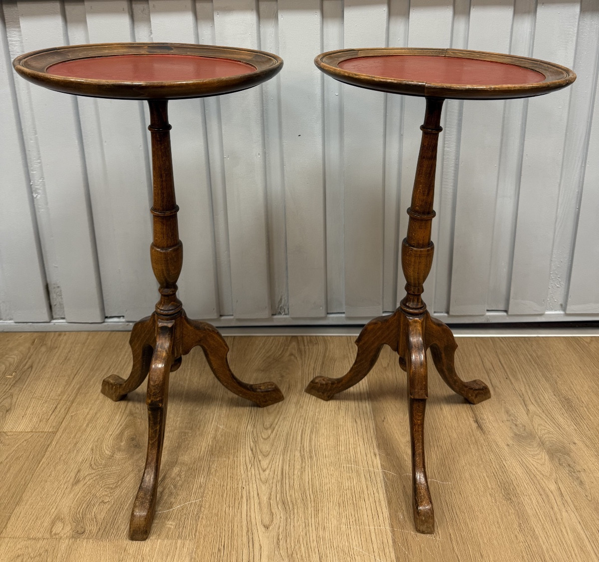 Paire de petits guéridons-photo-3