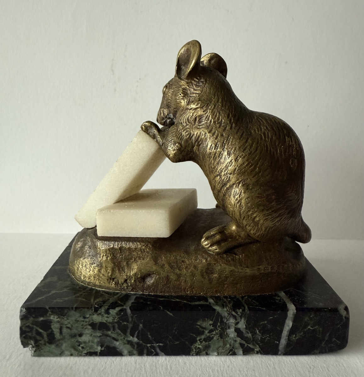 Souris grignotant un sucre , bronze signé Clovis-Edmond MASSON-photo-2