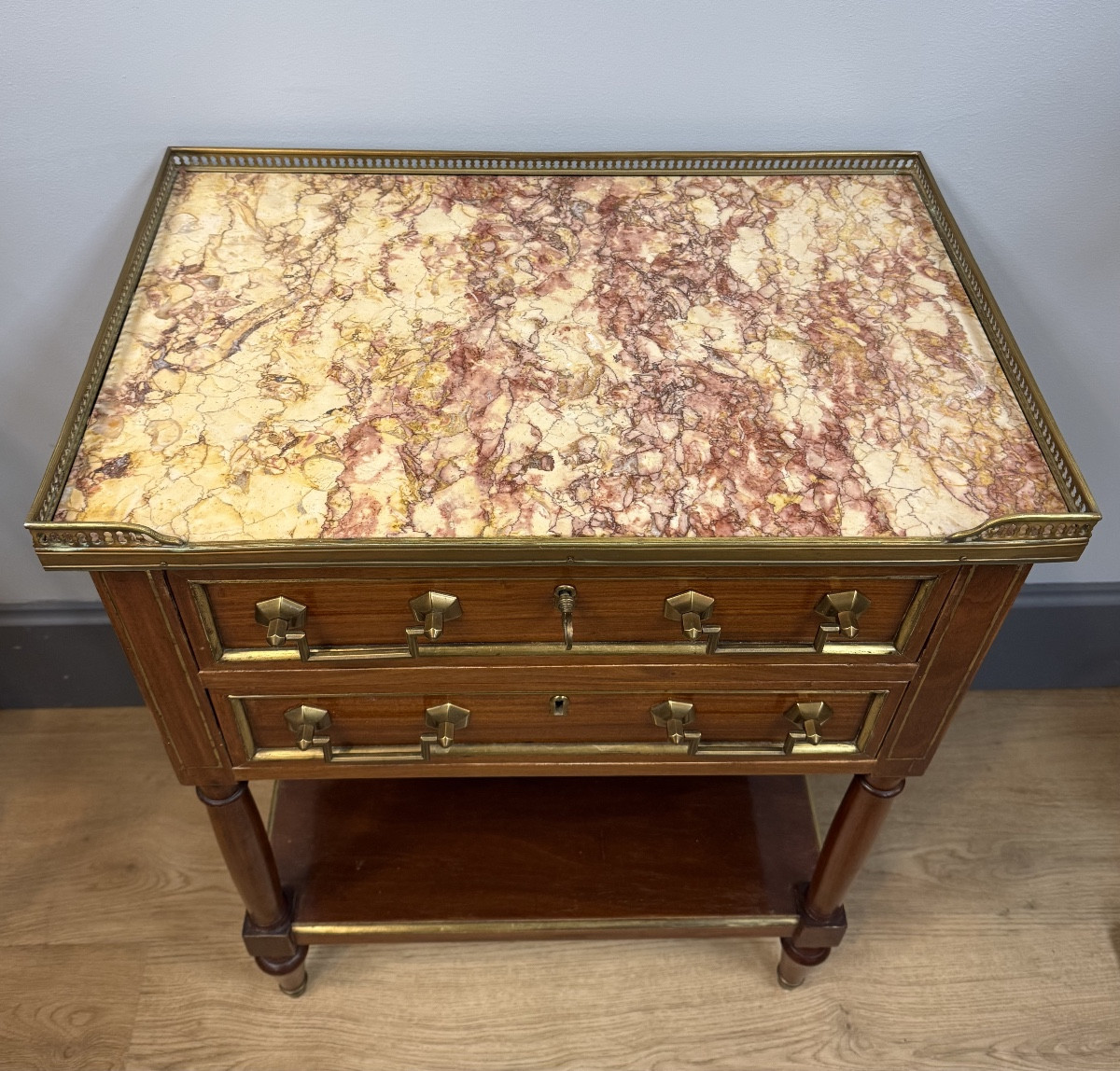 Table chiffonnière en acajou-photo-2