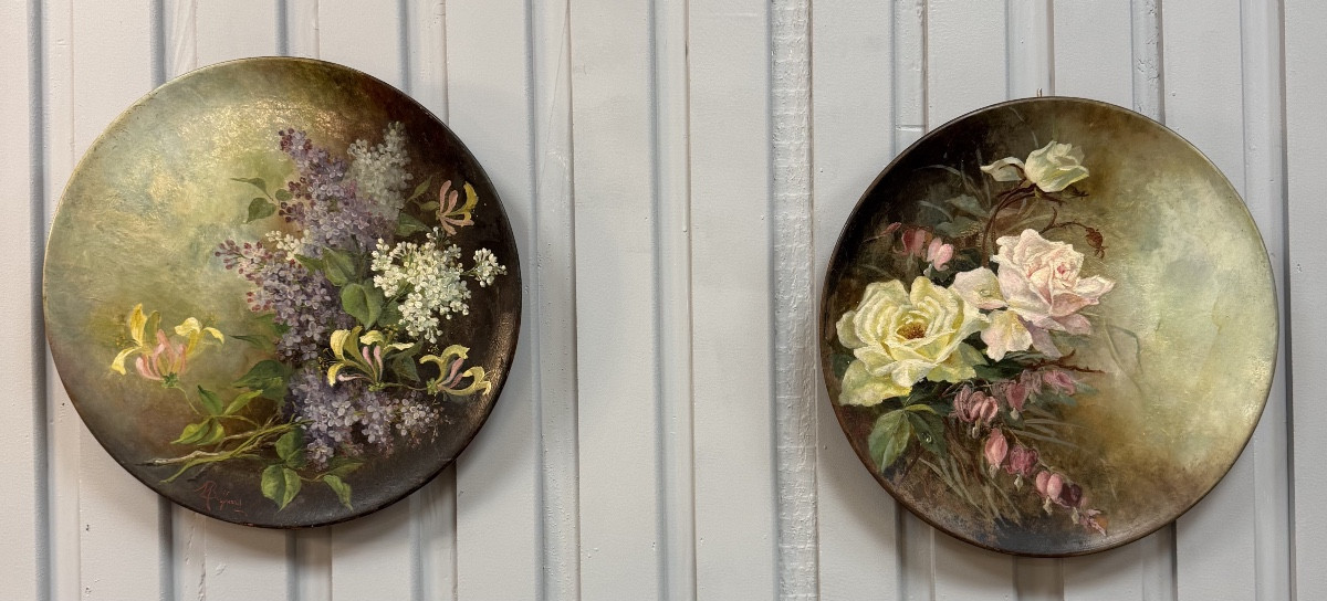 Large Platters Decorated With Flowers -photo-7