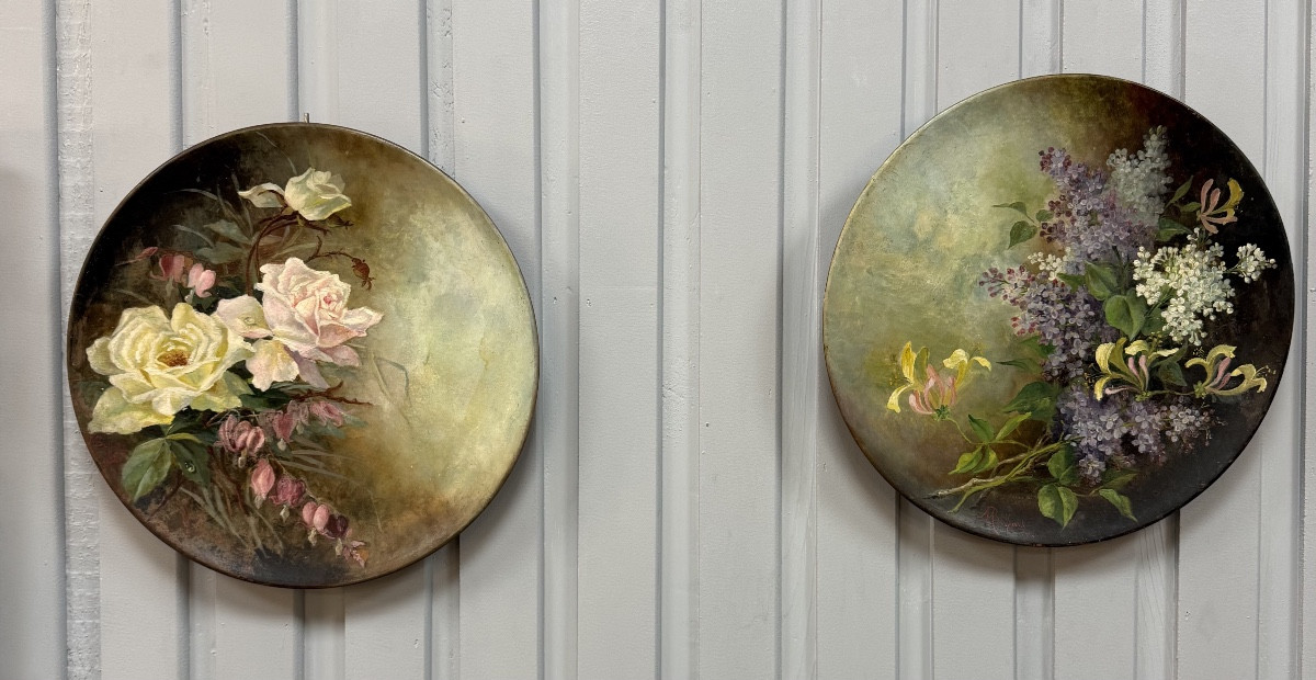 Large Platters Decorated With Flowers 